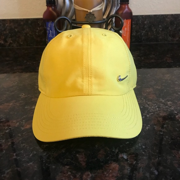 nike heritage 86 hat yellow